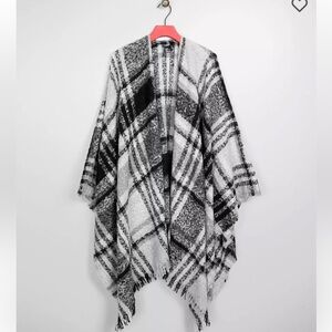 David and Young Fring Plaid Poncho NWT